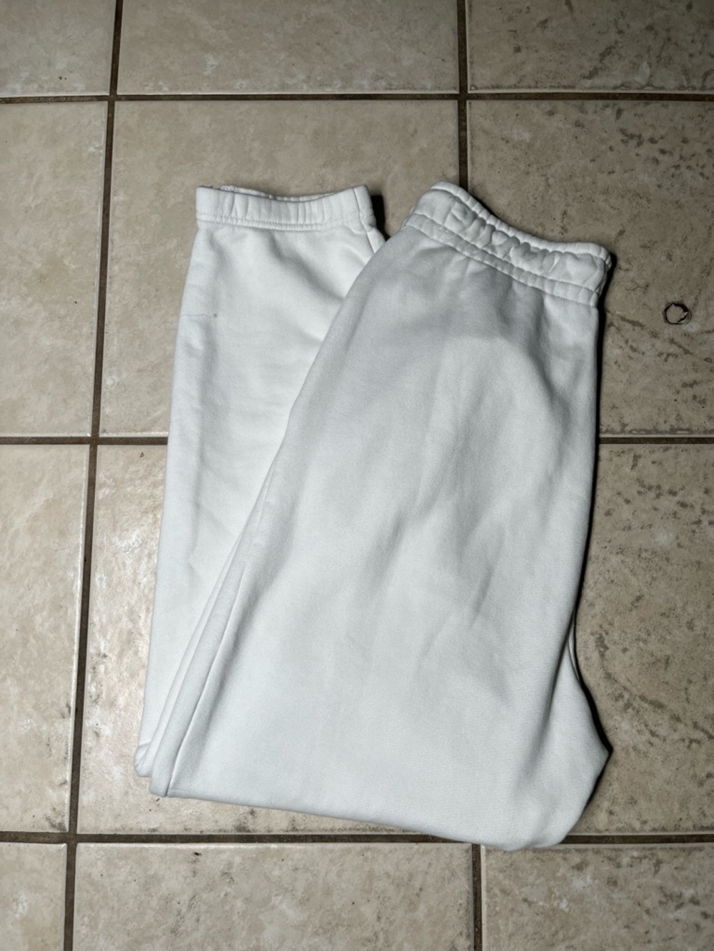 Nike White Standard Fit Sweatpants with Logo Tag